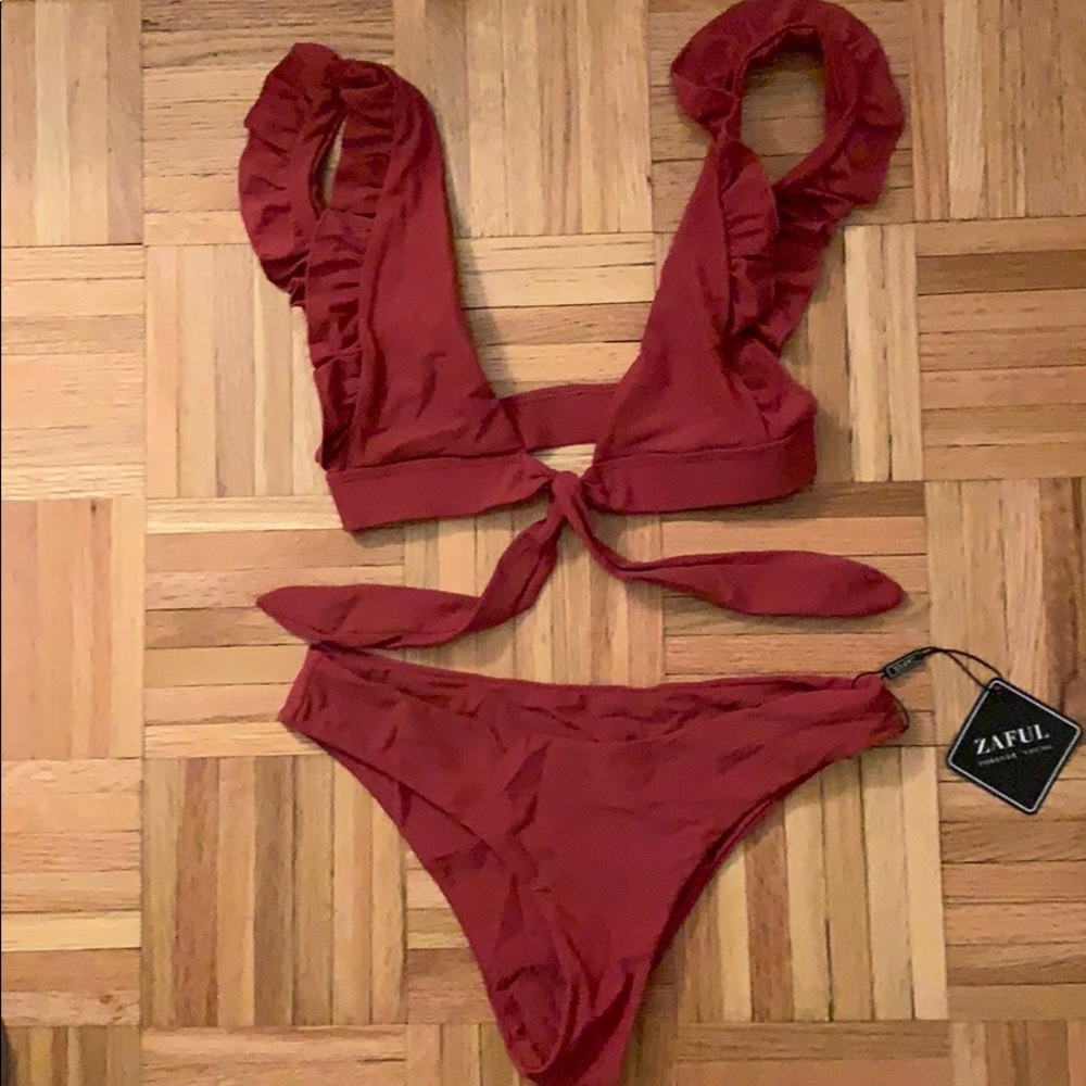 NEW Chestnut red ruffle bikini